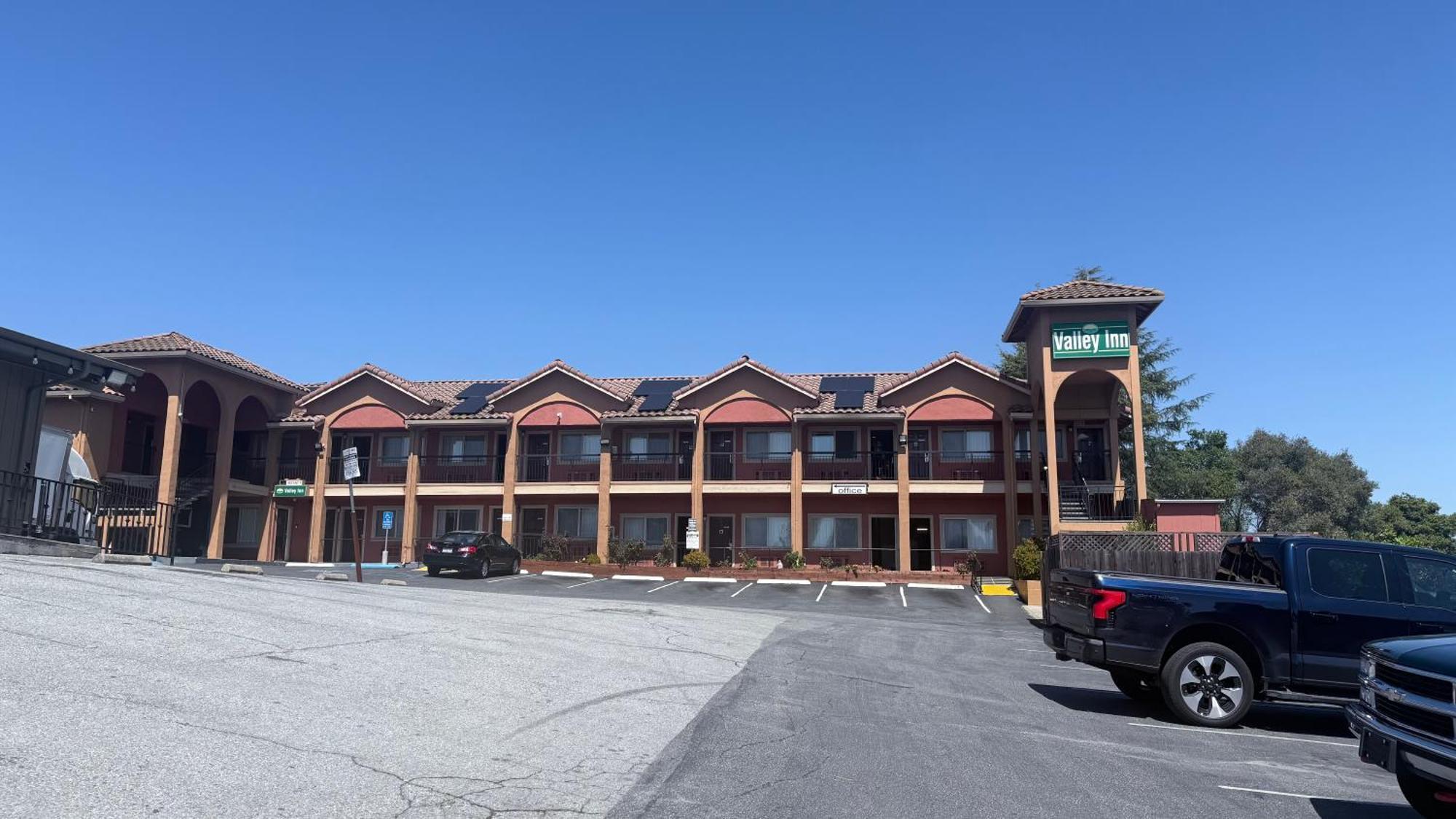 ווטסונוויל Valley Inn מראה חיצוני תמונה